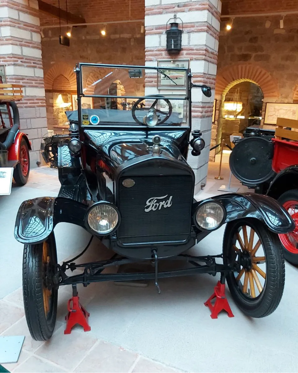 Model T — Görsel 03